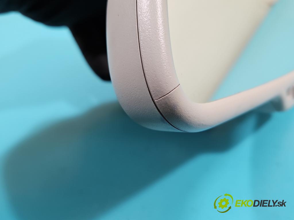 Audi A8 D4 2009-2017 3.0 TFSI automatic 213 kW 2995 cm3 4- zpětné zrcátko vnitřní  (Světla vnitřní)