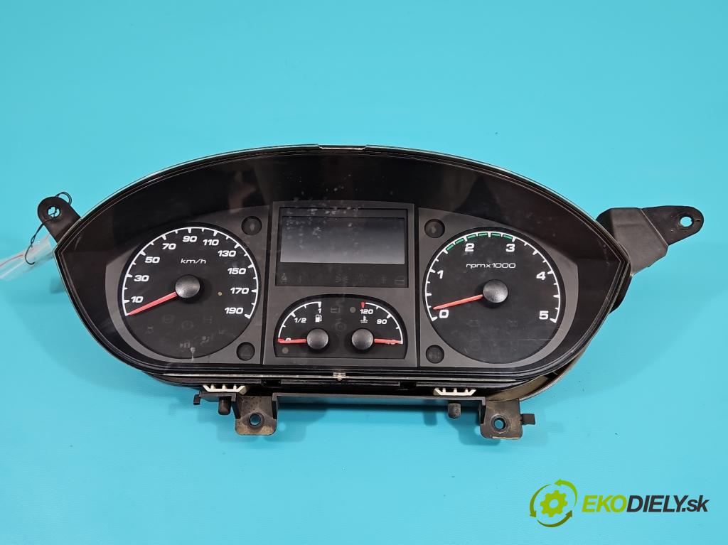 Iveco Daily IV 2006-2014 2.3 HPI 106 HP manual 78 kW 2287 cm3 5- prístrojovka/ budíky  (Prístrojové dosky, displeje)
