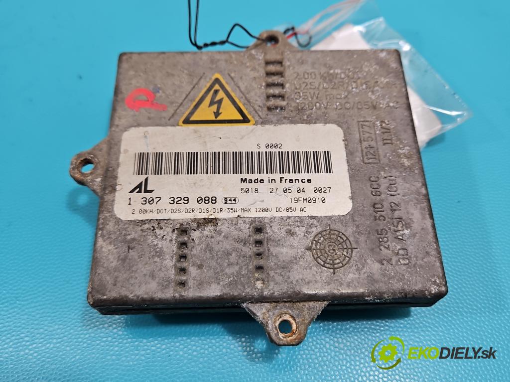 Mercedes A W169 2004-2012 2.0 cdi 109 HP manual 80 kW 1992 cm3 5- střídač: xenon 1307329088 (Riadiaca jednotka xenónu)