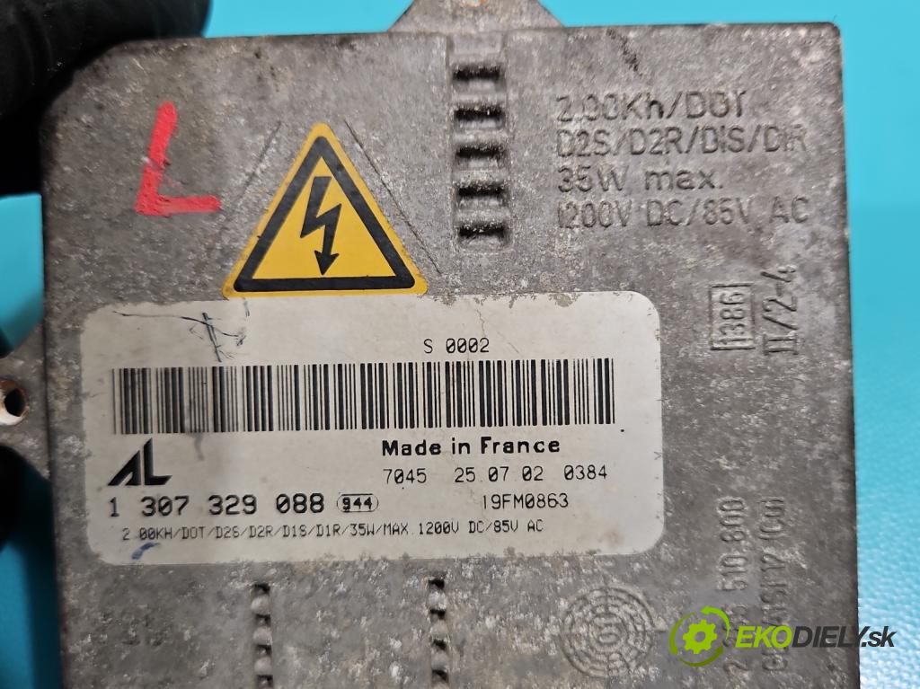 Mercedes A W169 2004-2012 2.0 cdi 109 HP manual 80 kW 1992 cm3 5- střídač: xenon 1307329088 (Riadiaca jednotka xenónu)