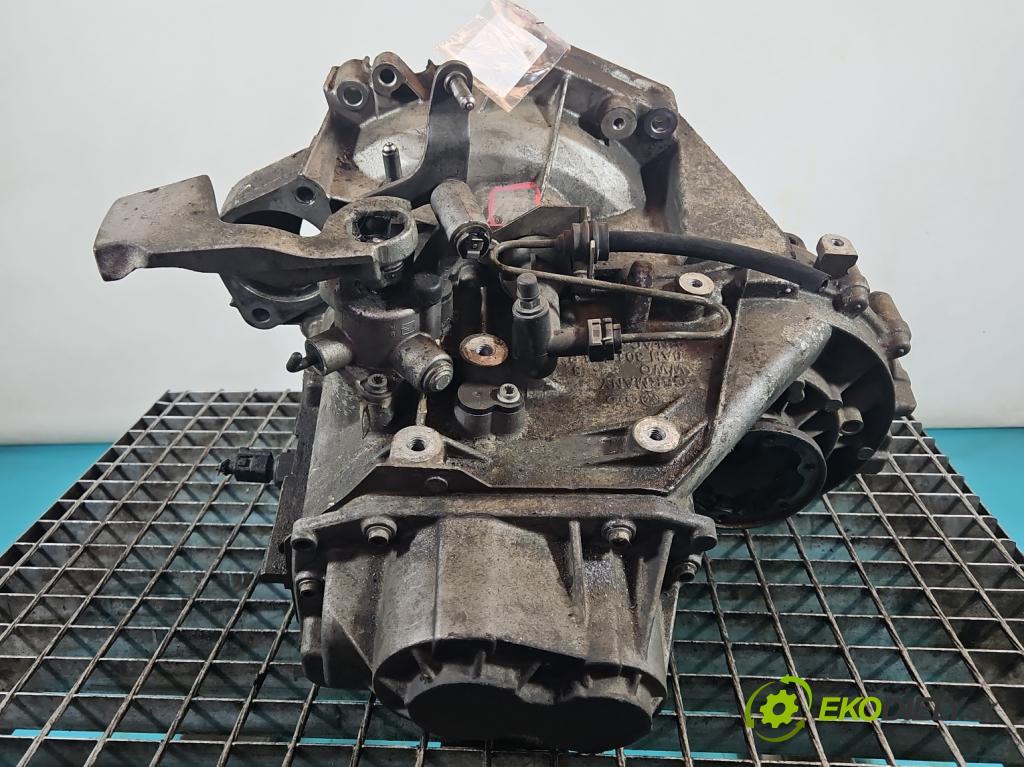 Vw Touran I 2003-2015 1.6 fsi 116 HP manual 85 kW 1598 cm3 5- prevodovka stupeň,rýchlosť manual HBJ