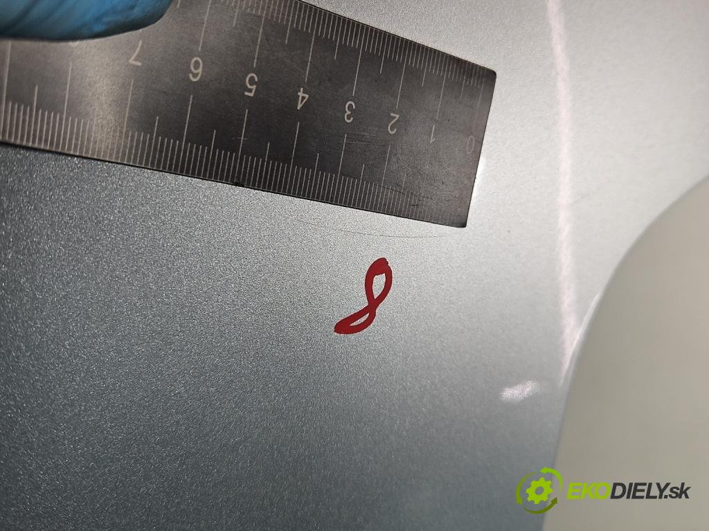 Vw Touran I 2003-2015 1.6 fsi 116 hp manual 85 kW 1598 cm3 5- zadní kufrové dveře  (Zadní kapoty)