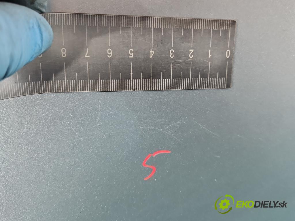 Vw Touran I 2003-2015 1.6 fsi 116 hp manual 85 kW 1598 cm3 5- zadní kufrové dveře  (Zadní kapoty)