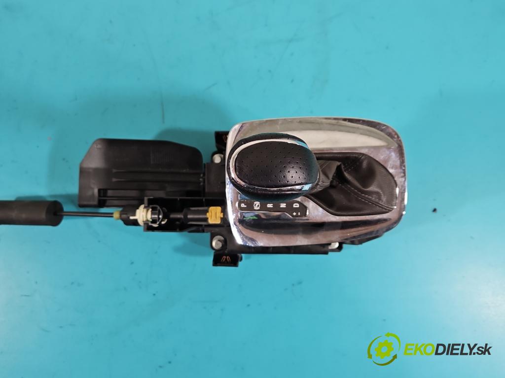 Opel Insignia A 2008-2017 2.0 T 220KM automatic 162 kW 1998 cm3 5- Páka: Změny: stupeň,rýchlosť 13252048 (Rýchlostná páka (kulisa))