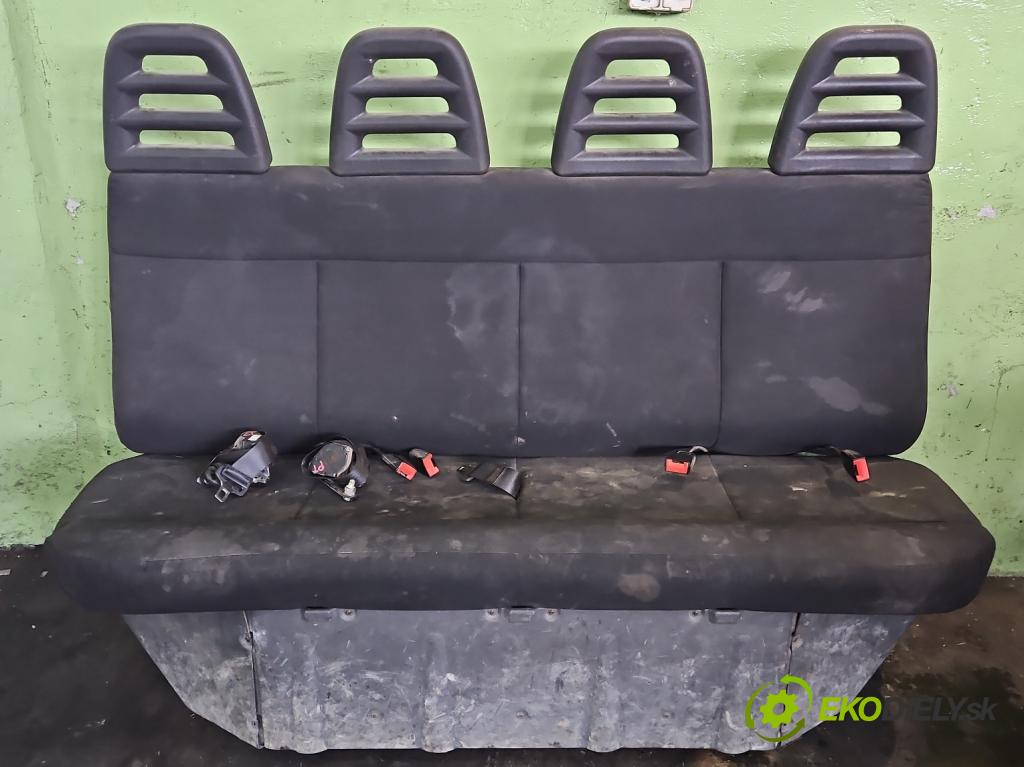 Iveco Daily IV 2006-2014 2.3 HPI 106 HP manual 78 kW 2287 cm3 5- Pohovka: zadné  (Sedačky, sedadlá)
