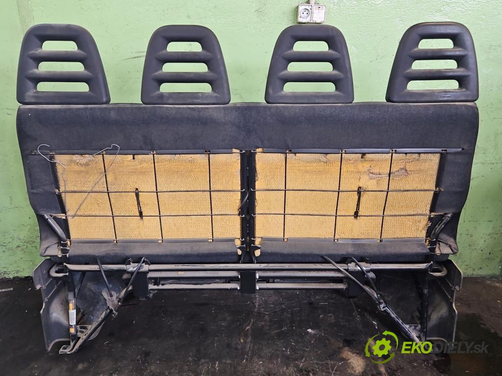 Iveco Daily IV 2006-2014 2.3 HPI 106 HP manual 78 kW 2287 cm3 5- Pohovka: zadné  (Sedačky, sedadlá)