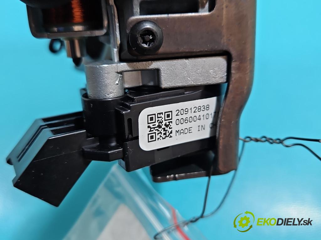 Opel Insignia A 2008-2017 2.0 T 220KM automatic 162 kW 1998 cm3 5- Spínačka 20909328 (Spínacie skrinky a kľúče)