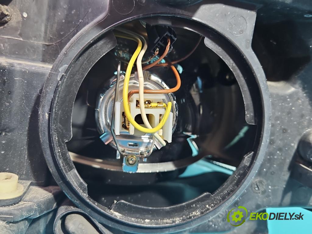 Citroen Berlingo I 1996-2008 1.9d 69KM manual 51 kW 1868 cm3 5- Reflektor: pravý  (Pravé)