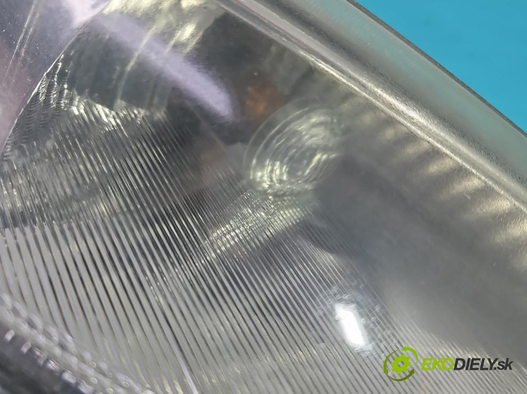 Citroen Berlingo I 1996-2008 1.9d 69KM manual 51 kW 1868 cm3 5- Reflektor: pravý  (Pravé)