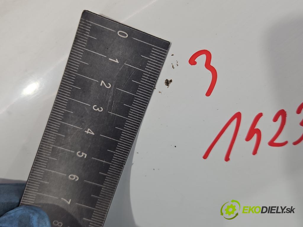 Citroen Berlingo II 2008-2018 1.6 HDi 90 hp manual 66 kW 1560 cm3 5- blatnik přední levý  (Predné ľavé)