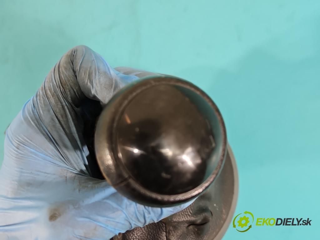 Citroen Berlingo II 2008-2018 1.6 HDi 90 HP manual 66 kW 1560 cm3 5- Páka: Změny: stupeň,rýchlosť  (Rýchlostné páky / kulisy)