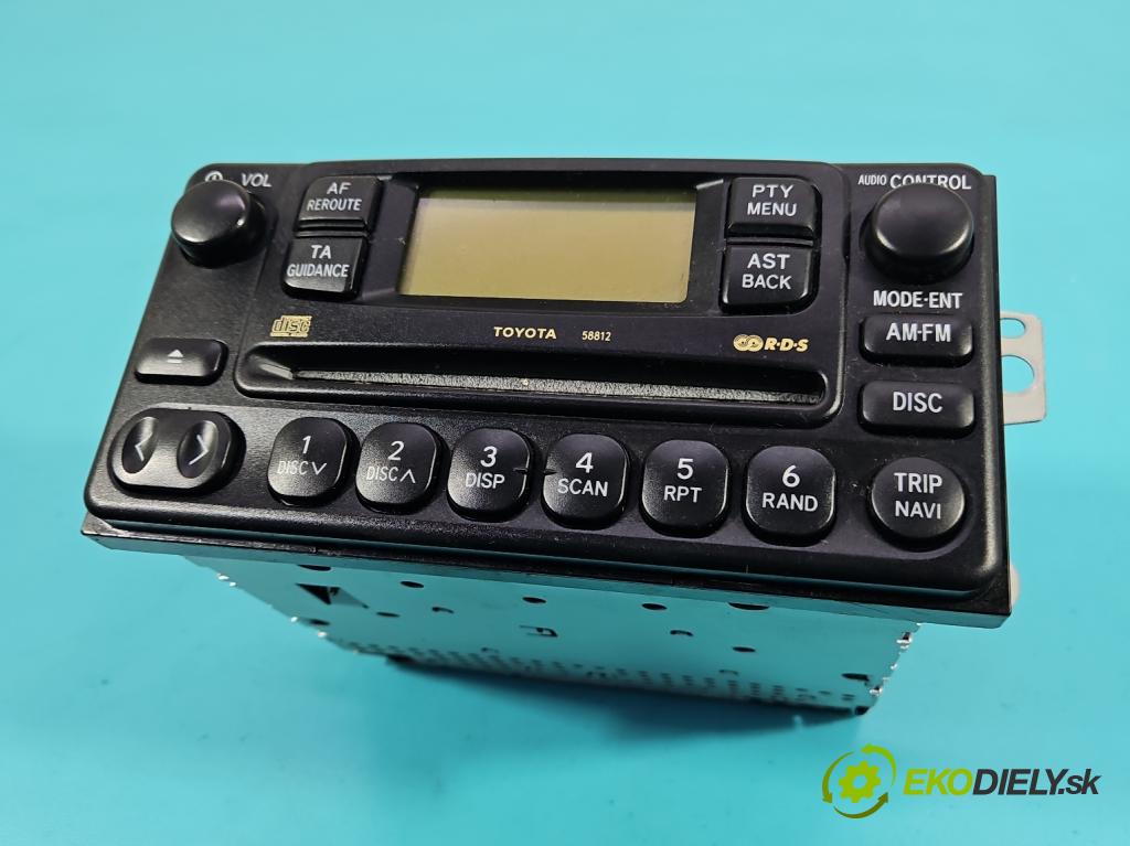 Toyota Rav4 II 2000-2005 2.0 d4d 116 HP manual 85 kW 1995 cm3 5- Radio originál 86120-42130