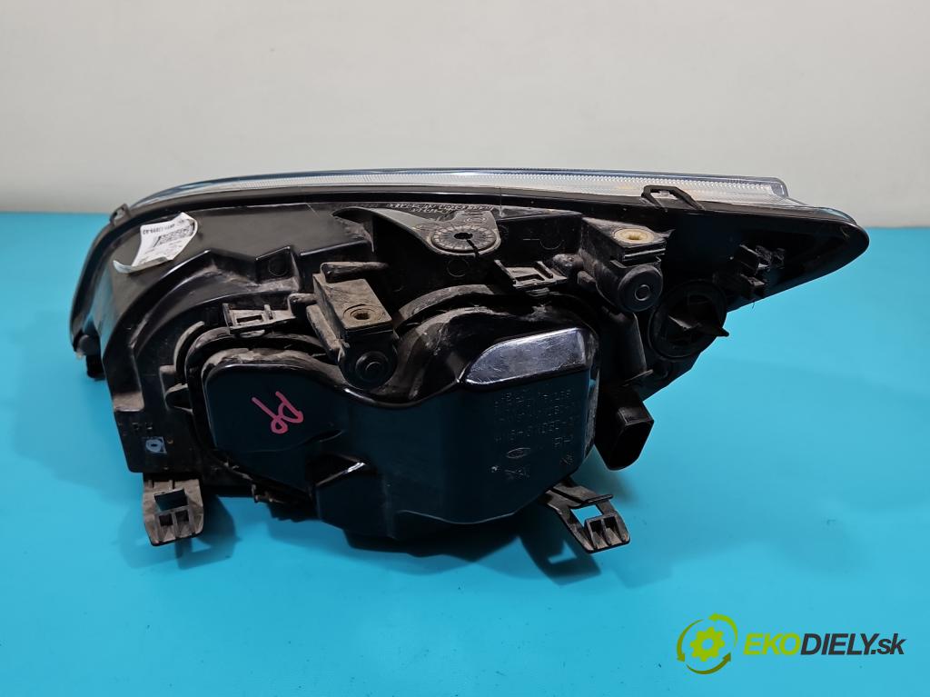 Ford Focus Mk2 2004-2011 1.6 16V 116 HP manual 85 kW 1596 cm3 5- Reflektor: pravý 4M51-13099-AD (Pravé)
