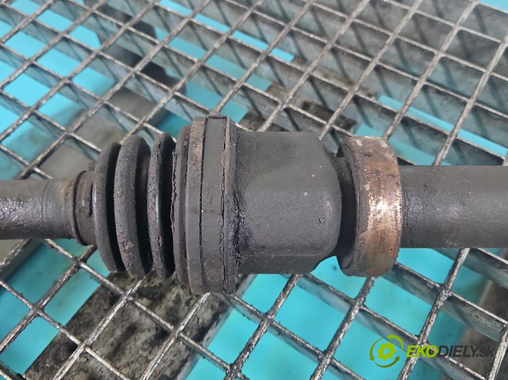 Ford Focus Mk2 2004-2011 1.6 16V 116 HP manual 85 kW 1596 cm3 5- poloos predné pravé