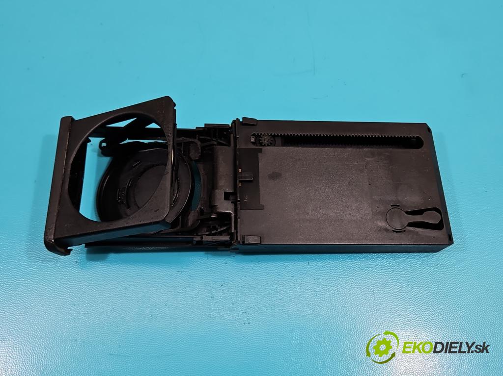 Audi A4 B6 2000-2004 1.6 8V 102 HP manual 75 kW 1595 cm3 4- Rukojeť: na nápoje: 8E1862534H (Úchyty, držiaky na nápoje)