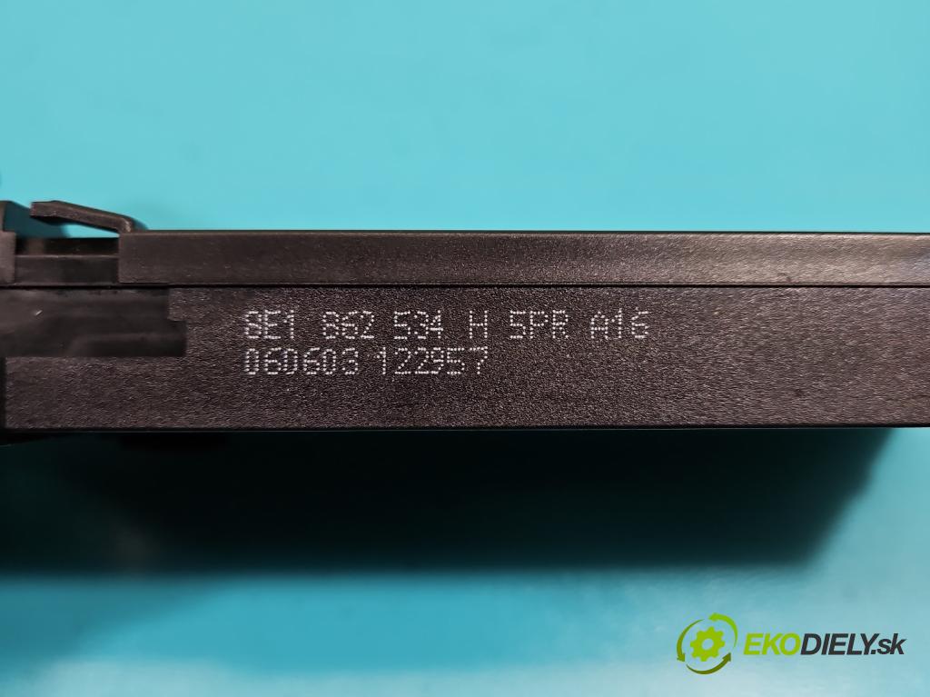 Audi A4 B6 2000-2004 1.6 8V 102 HP manual 75 kW 1595 cm3 4- Rukojeť: na nápoje: 8E1862534H (Úchyty, držiaky na nápoje)