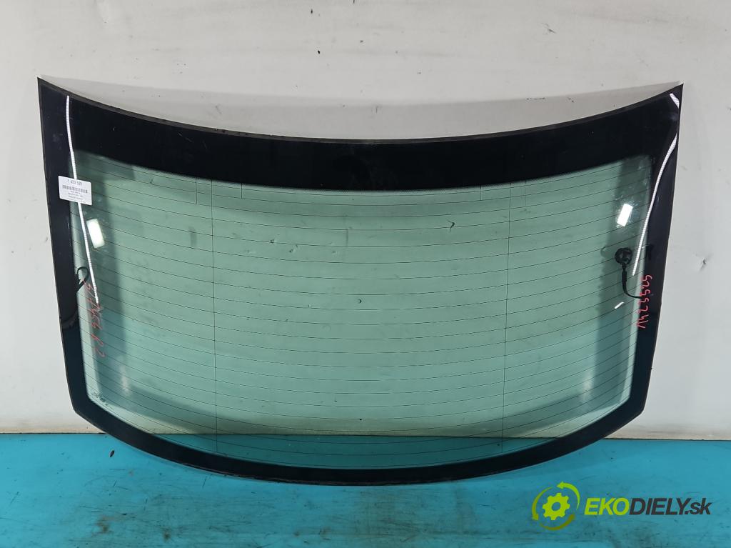 Audi A4 B6 2000-2004 1.6 8V 102 hp manual 75 kW 1595 cm3 4- sklo zadní  (Okna zadní)