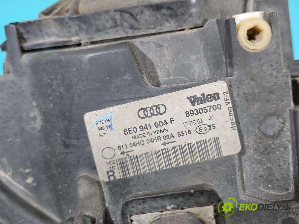 Audi A4 B6 2000-2004 1.6 8V 102 HP manual 75 kW 1595 cm3 4- Reflektor: pravý 8E0941004F (Pravé)