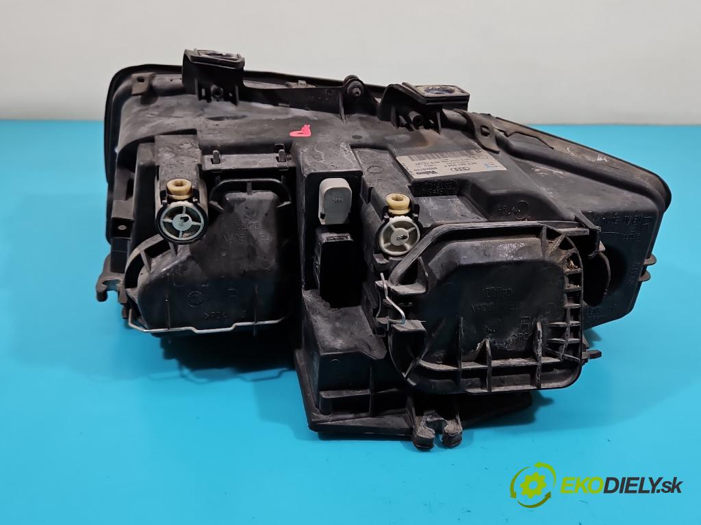 Audi A4 B6 2000-2004 1.6 8V 102 HP manual 75 kW 1595 cm3 4- Reflektor: pravý 8E0941004F (Pravé)