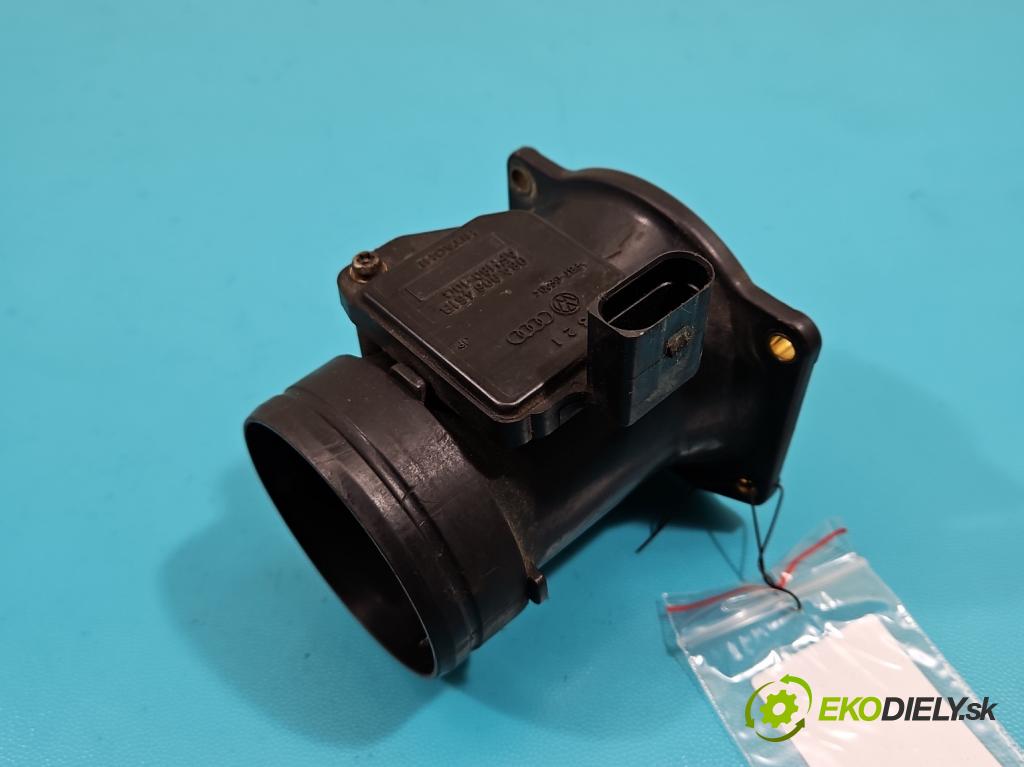 Audi A4 B6 2000-2004 1.6 8V 102 HP manual 75 kW 1595 cm3 4- průtokoměr: 06A906461B (Váhy vzduchu)