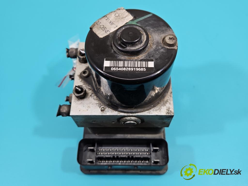 Ford Kuga Mk1 2008-2013 2.0 TDCi 136 HP manual 100 kW 1997 cm3 5- čerpadlo abs 8V41-2C405-AE (Pumpy ABS)