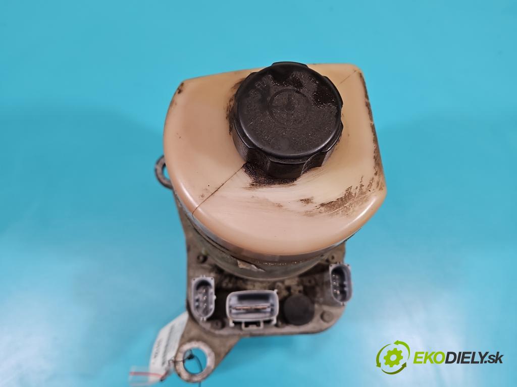 Ford Kuga Mk1 2008-2013 2.0 TDCi 136 HP manual 100 kW 1997 cm3 5- čerpadlo posilovač 4M513K514CA (Servočerpadlo, pumpa riadenia)