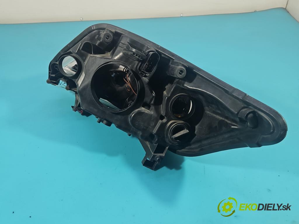 Ford Kuga Mk1 2008-2013 2.0 TDCi 136 HP manual 100 kW 1997 cm3 5- Reflektor: pravý 8V41-13W029-AC (Pravé)