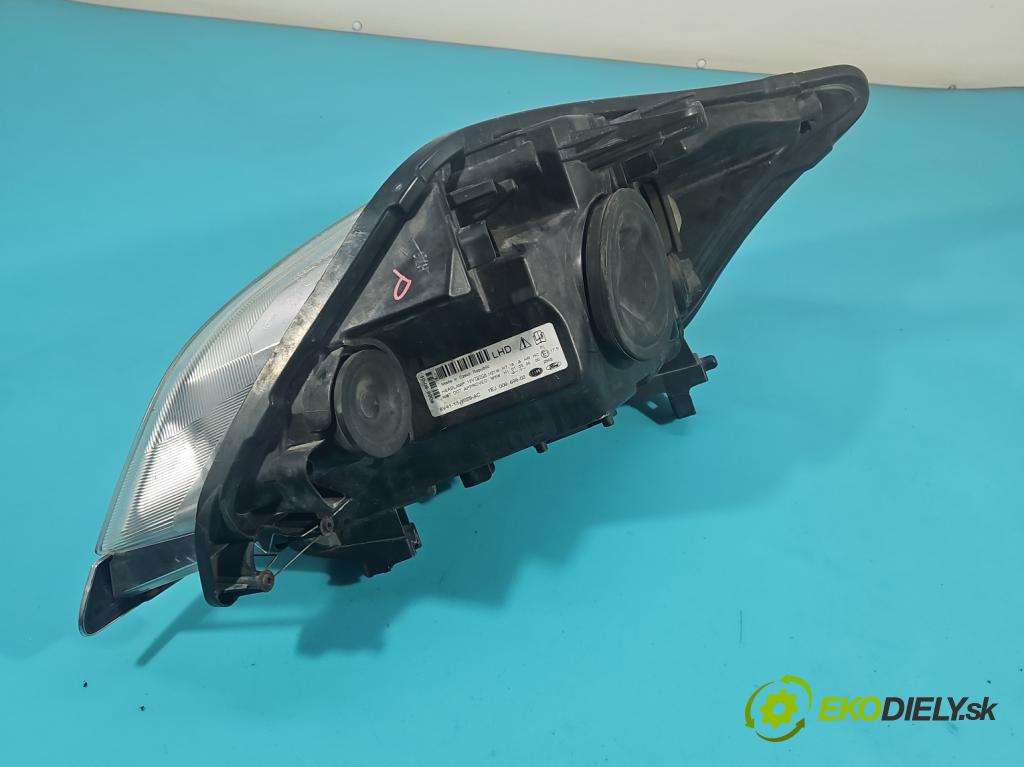 Ford Kuga Mk1 2008-2013 2.0 TDCi 136 HP manual 100 kW 1997 cm3 5- Reflektor: pravý 8V41-13W029-AC (Pravé)