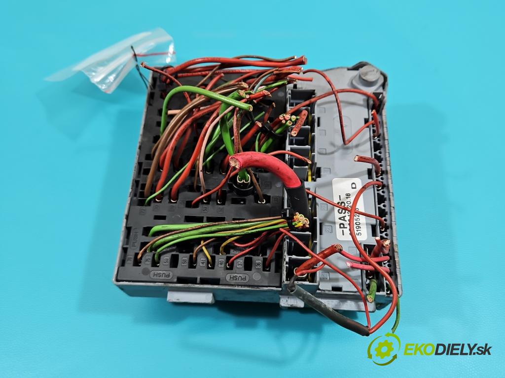 Iveco Daily IV 2006-2014 2.3 HPI 106 hp manual 78 kW 2287 cm3 5- skříňka pojistková 51905216 (Pojistkové skříňky)