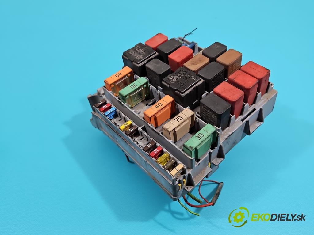 Iveco Daily IV 2006-2014 2.3 HPI 106 hp manual 78 kW 2287 cm3 5- skříňka pojistková 51905216 (Pojistkové skříňky)