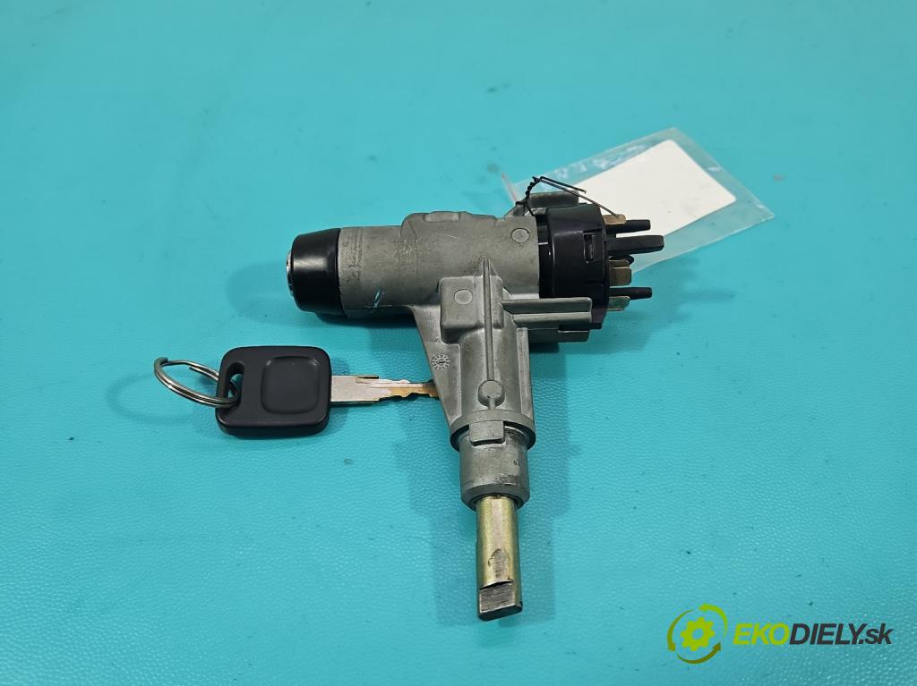 Audi 80 B4 1991-1994 2.0 90 HP manual 66 kW 1985 cm3 5- Spínačka  (Spínacie skrinky a kľúče)