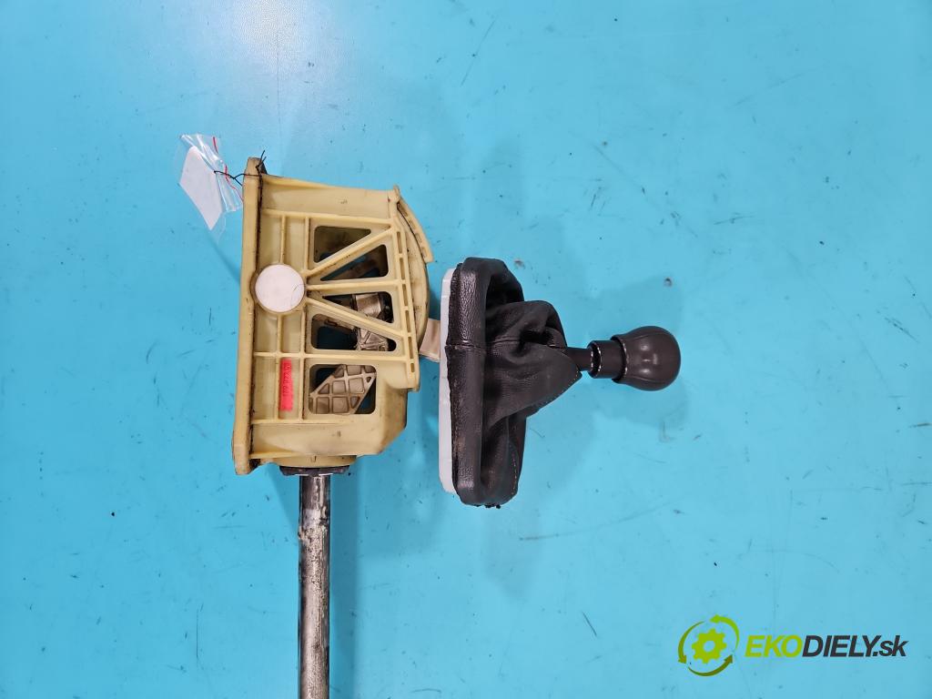 Opel Vectra B 1995-2002 1.8 16V 116 HP manual 85 kW 1799 cm3 4- Páka: Změny: stupeň,rýchlosť  (Rýchlostná páka (kulisa))