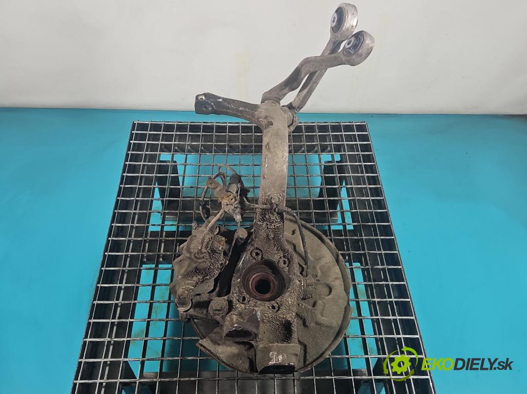 Audi A4 B6 2000-2004 1.6 8V 102 HP manual 75 kW 1595 cm3 4- náboj ľavé  (Náboje)