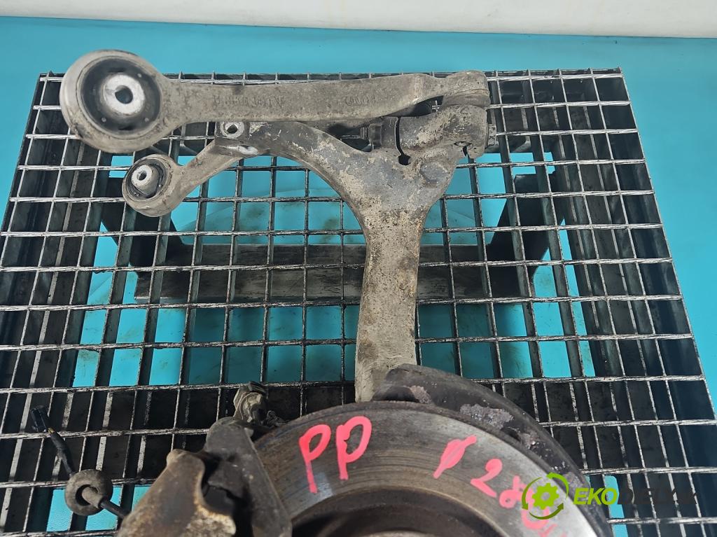 Audi A4 B6 2000-2004 1.6 8V 102 HP manual 75 kW 1595 cm3 4- náboj pravé  (Náboje)