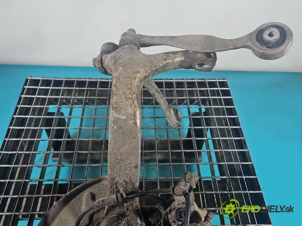 Audi A4 B6 2000-2004 1.6 8V 102 HP manual 75 kW 1595 cm3 4- náboj pravé  (Náboje)