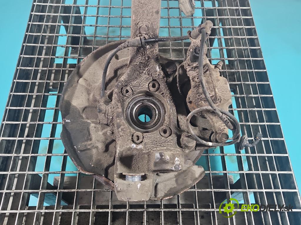 Audi A4 B6 2000-2004 1.6 8V 102 HP manual 75 kW 1595 cm3 4- náboj pravé  (Náboje)