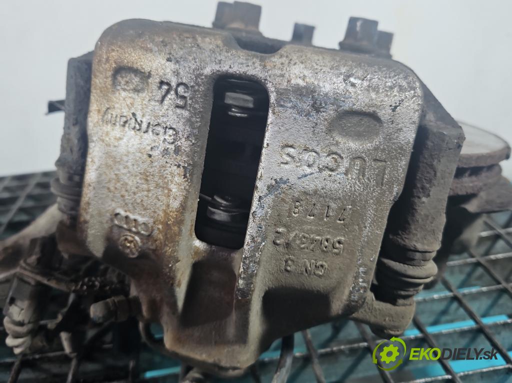 Audi A4 B6 2000-2004 1.6 8V 102 HP manual 75 kW 1595 cm3 4- brzdič predné pravý  (Ostatné)