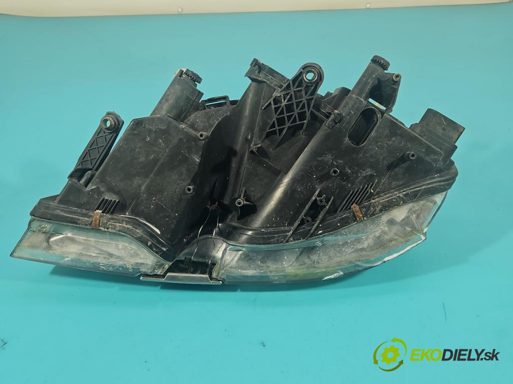 Skoda Superb I 2001-2008 1.9 tdi 131 HP manual 96 kW 1896 cm3 4- Reflektor: pravý (Pravé)