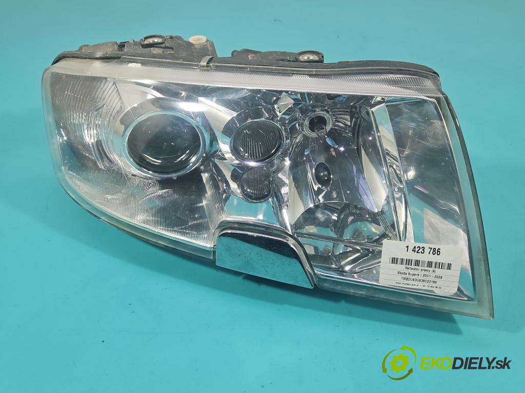 Skoda Superb I 2001-2008 1.9 tdi 131 HP manual 96 kW 1896 cm3 4- Reflektor: pravý  (Pravé)