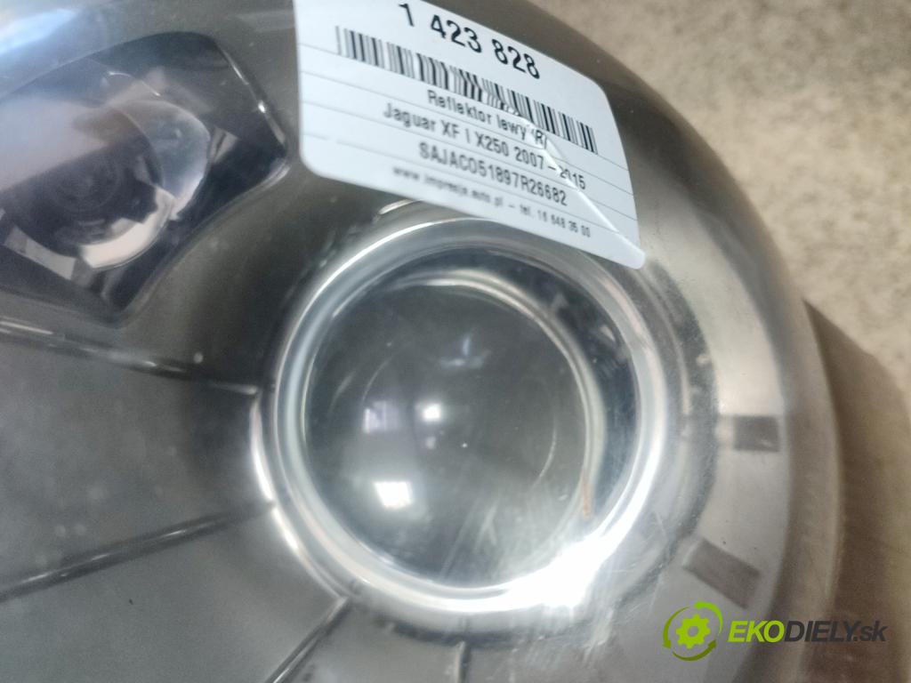 Jaguar XF I X250 2007-2015 2.7 TD V6 207 HP automatic 152 kW 2720 cm3 4- Reflektor: ľavý  (Kľučka dverí ostatné)