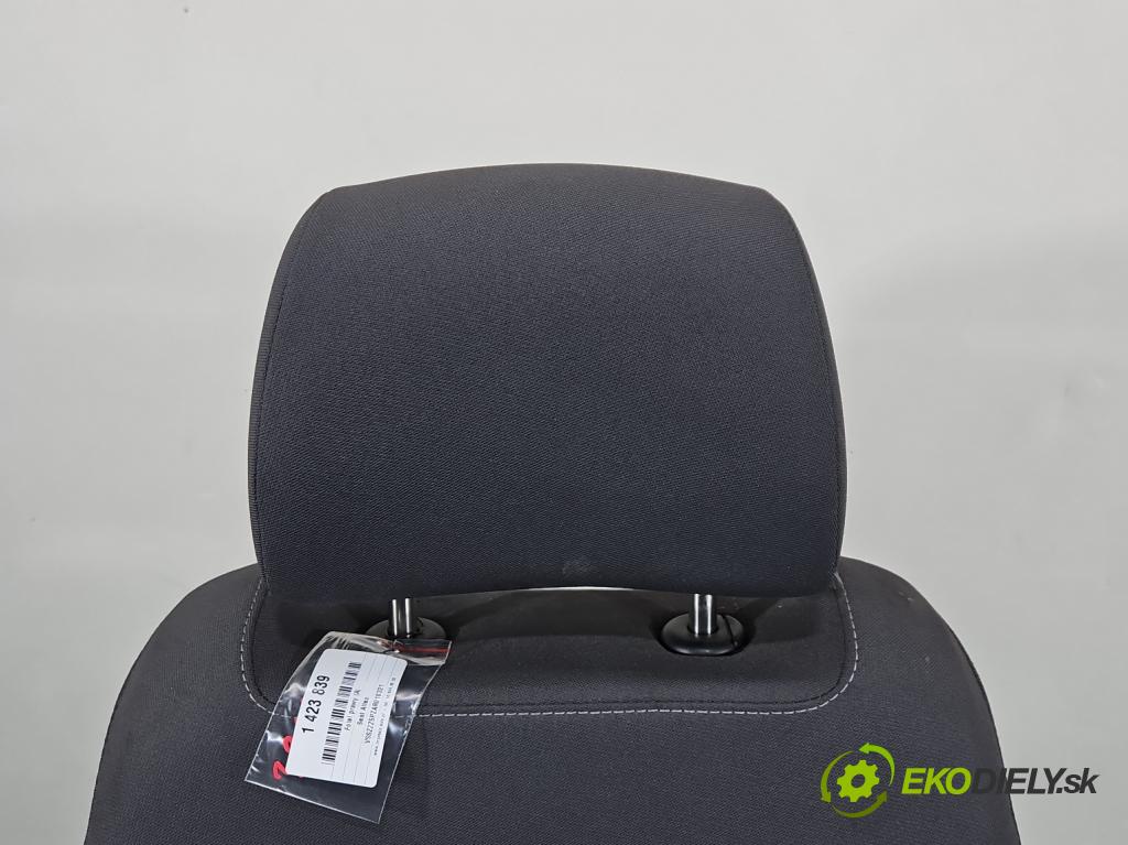 Seat Altea 1.4 tsi 125 HP manual 92 kW 1390 cm3 5- Sedačka pravý  (Sedačky, sedadlá)