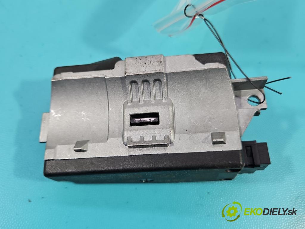 Audi A8 D4 2009-2017 3.0 TFSI automatic 213 kW 2995 cm3 4- Blokáda: řízení: 4H0905852C (Ostatné)