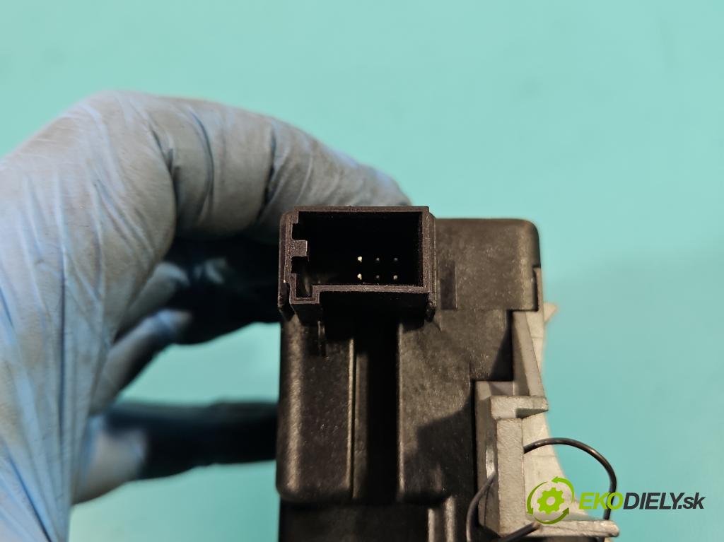 Audi A8 D4 2009-2017 3.0 TFSI automatic 213 kW 2995 cm3 4- Blokáda: řízení: 4H0905852C (Ostatné)