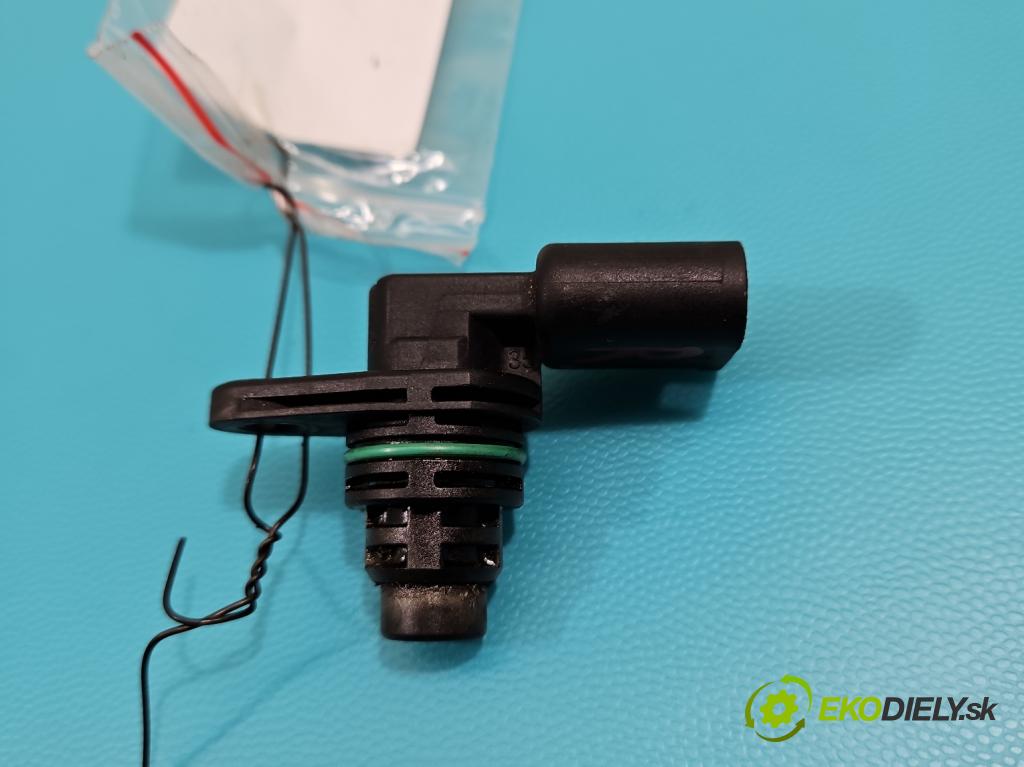 Seat Altea 1.4 tsi 125 hp manual 92 kW 1390 cm3 5- snímač pozice: hřídele vačkový 030907601E (Snímače polohy kliky, vačky)