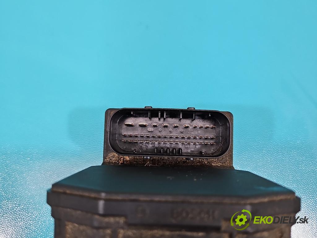 Audi A4 B6 2000-2004 1.6 8V 102 HP manual 75 kW 1595 cm3 4- čerpadlo abs 0265950011 (Pumpy ABS)