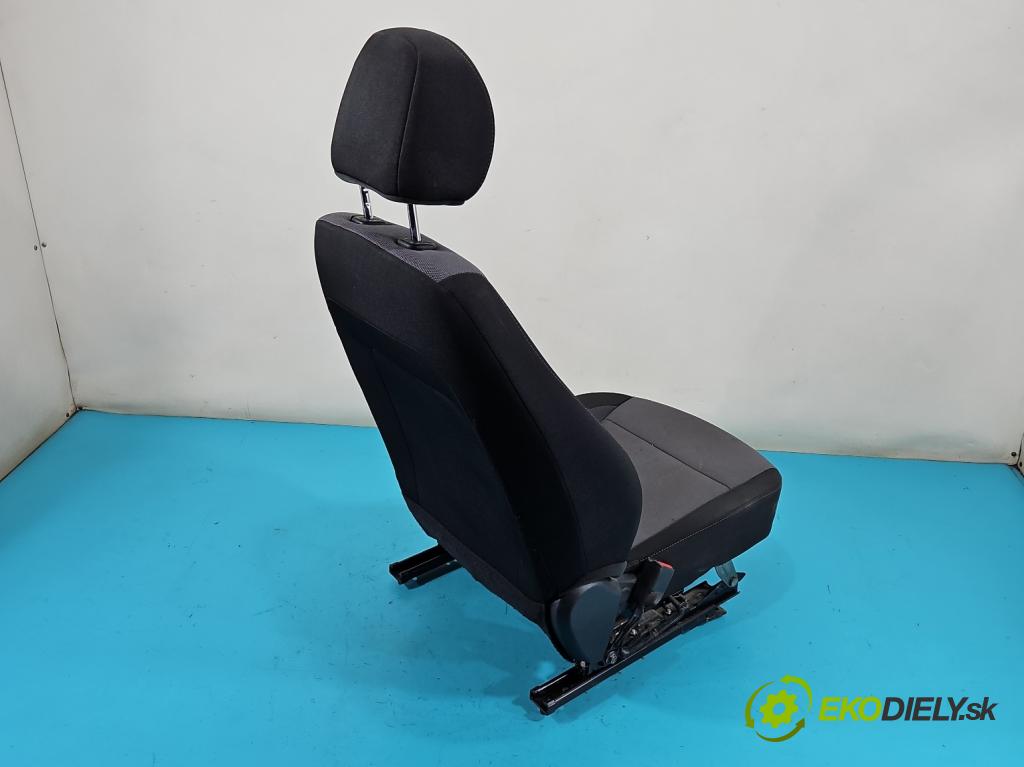Hyundai i20 II 2014 -2020 1.2 16V 84KM manual 61,8 kW 1248 cm3 5- Sedačka ľavý  (Sedačky, sedadlá)