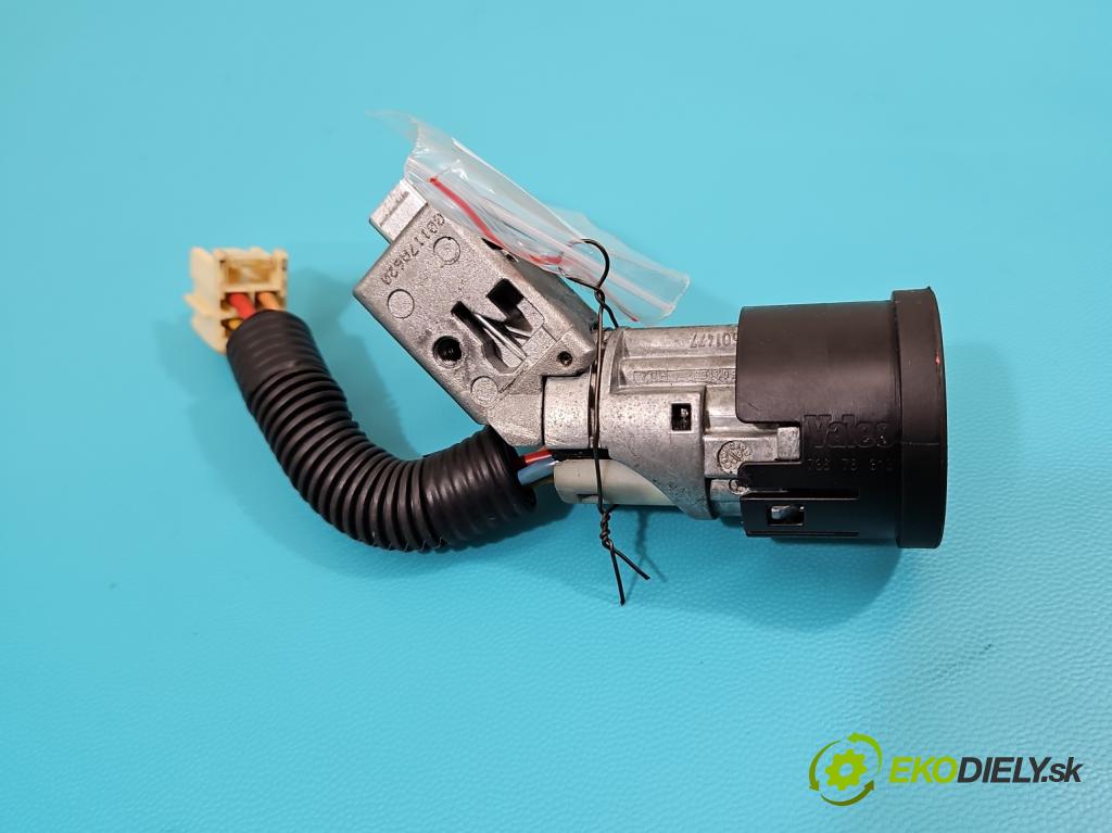 Citroen C1 I 2005-2014 1.0 68 HP manual 50 kW 998 cm3 3- Spínačka  (Spínacie skrinky a kľúče)