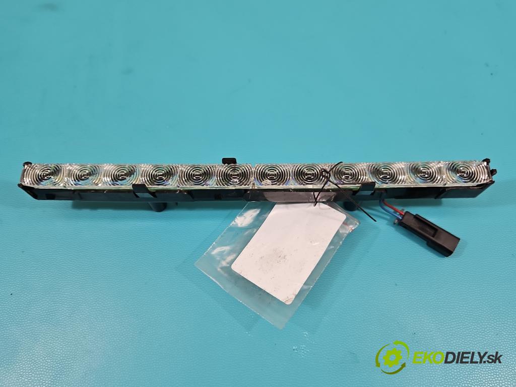 Opel Meriva A 2002-2010 1.6 16V 105 HP manual 77 kW 1598 cm3 5- světlo: stop: 13179989