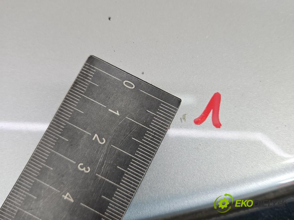 Audi A3 8P 2003-2012 1.9 tdi (BKC) 105 HP manual 77 kW 1896 cm3 3- zadna kufor  (Zadná kapota)