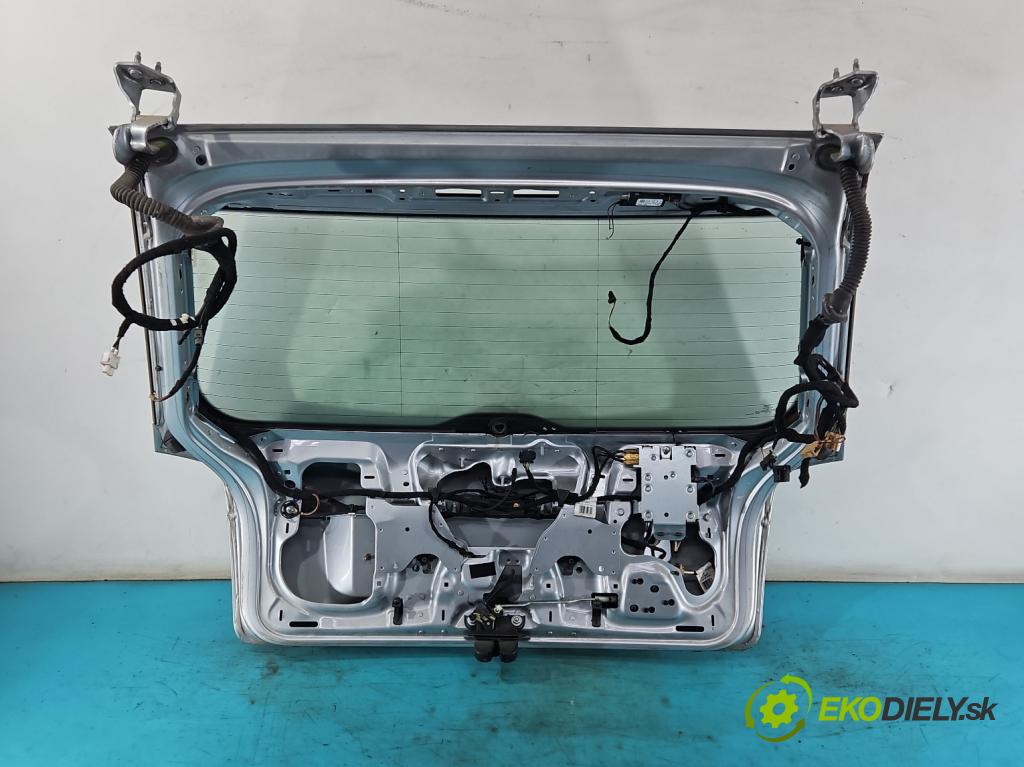 Audi A3 8P 2003-2012 1.9 tdi (BKC) 105 HP manual 77 kW 1896 cm3 3- zadna kufor  (Zadná kapota)